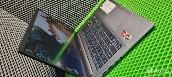 Мощный ультрабук Asus на Ryzen 5