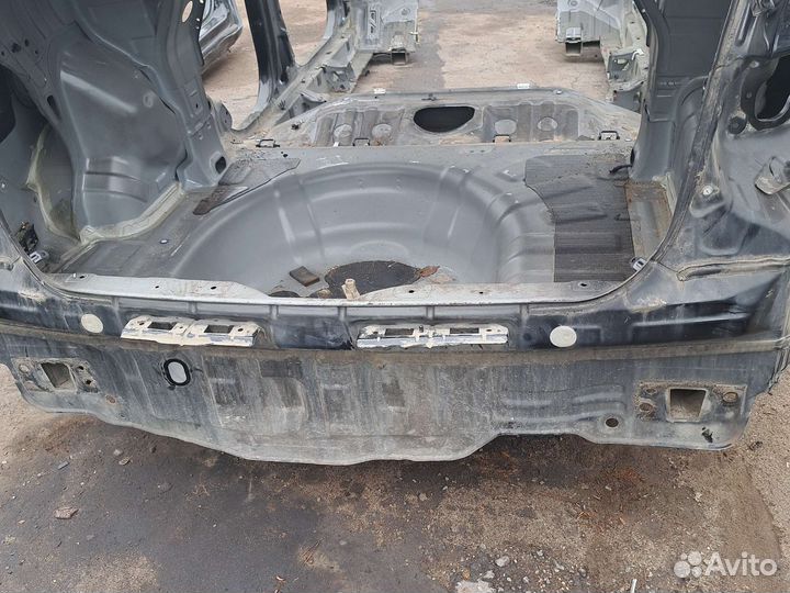 Панель задка задняя фартук Kia rio 3 седан