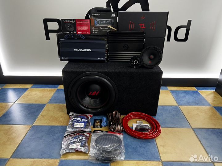 Комплект акустики в автомобиль