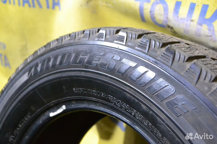 Bridgestone Blizzak Revo1 215/65 R16