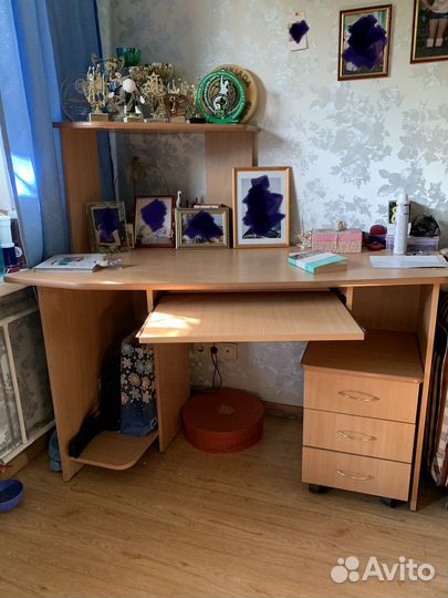 Комьютерный стол