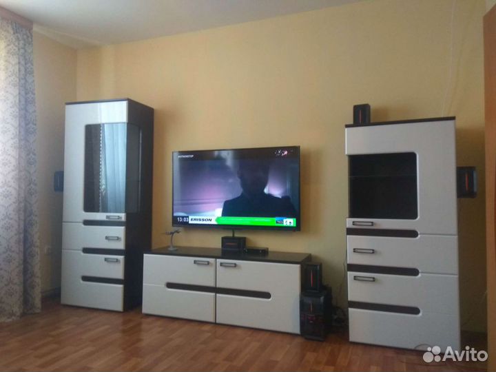 Стенка в гостиную