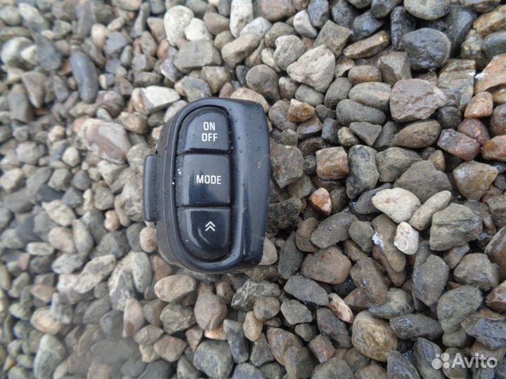 Пульт дистанционного управления Nissan Laurel HC35