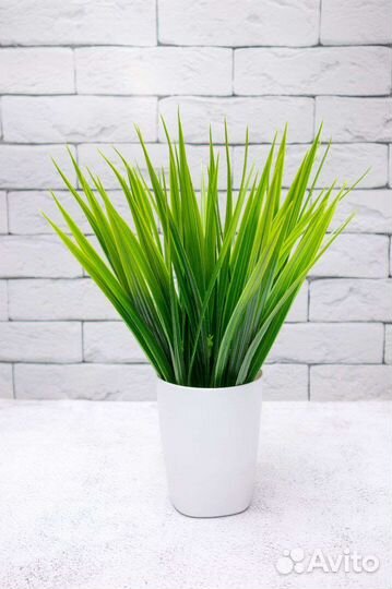 Искусственная трава для декора и интерьера
