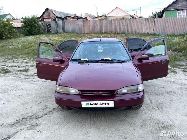 Ford Mondeo 1.8 МТ, 1995, 500 000 км