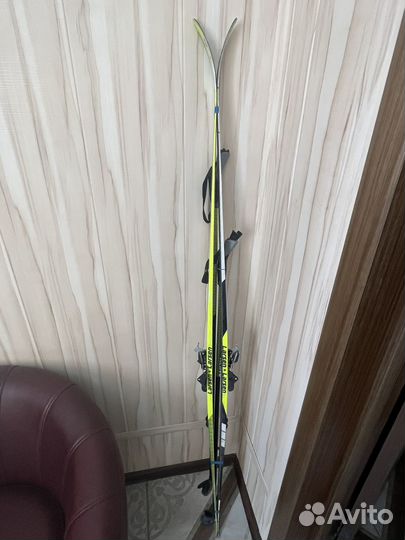 Беговые лыжи