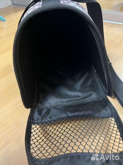 Переноска для кошек и собак