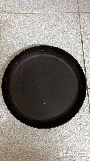 Чугунная сковорода