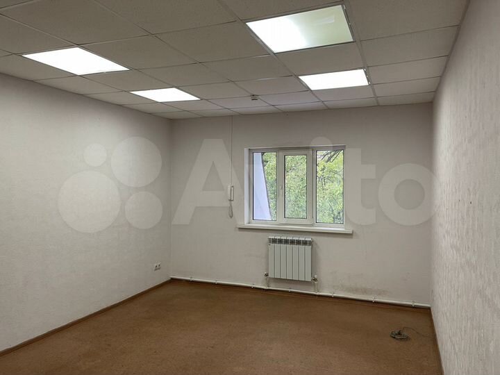 Сдам офис 18 кв в центре с парковкой