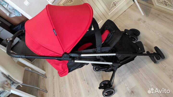 Коляска летняя очень компактная