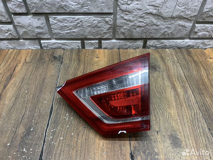 LADA Vesta Фонарь задний внутренний правый