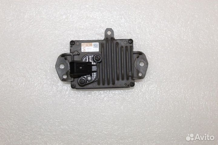 Lexus ES Дистроник оригинал без дефектов 2018-2021