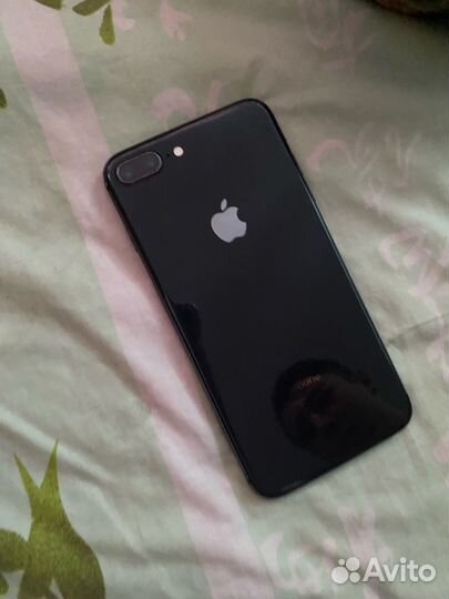 iPhone 8 Plus, 64 ГБ
