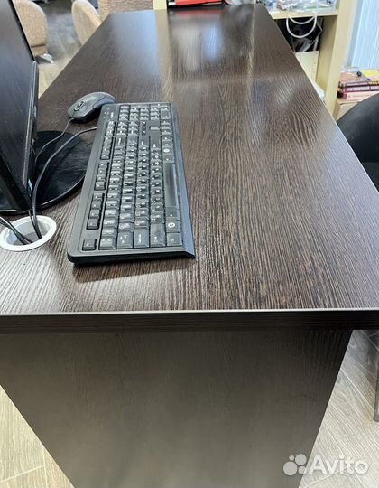 Стол офисный с ящиками