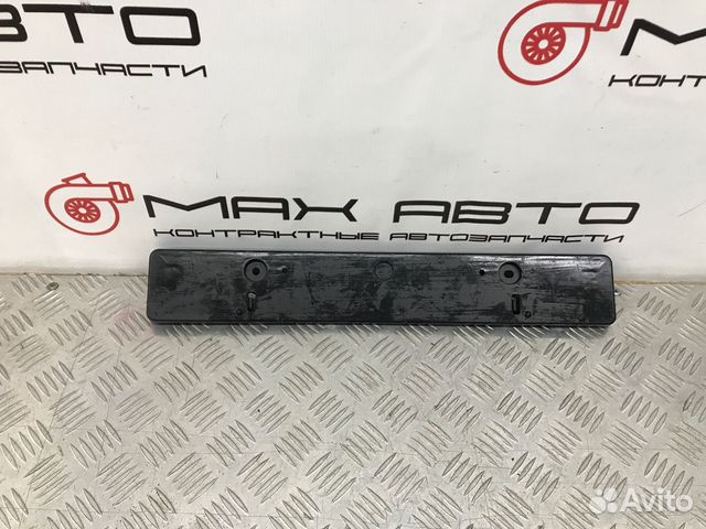 Б/У площадка номера (накладка ) передний Toyota