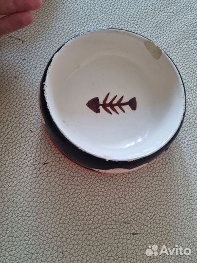 Совок для туалета, миска и игрушки для кошки