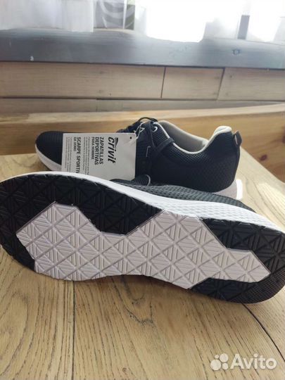 Новые кроссовки мужские crivit 45,46