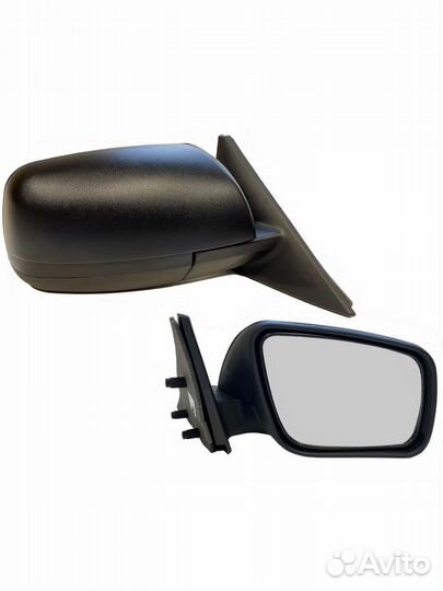 Правое боковое зеркало на LADA Priora