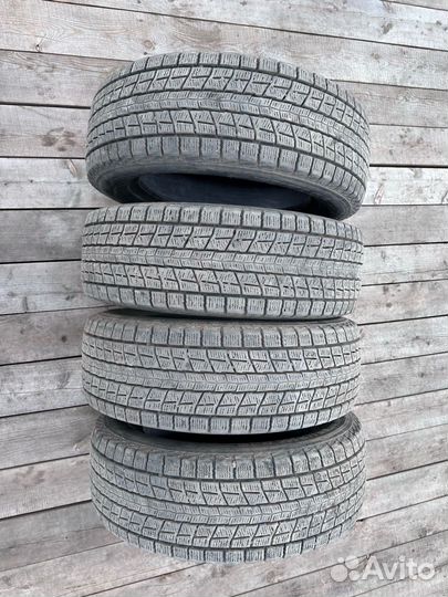 Dunlop Winter Maxx SJ8 225/60 R17