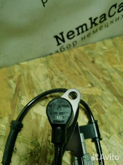 Датчик abs задний правый Nissan Primera P11 1996