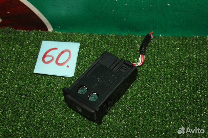 Кнопка птф Toyota Avensis AZT250 1AZ-FSE 2007