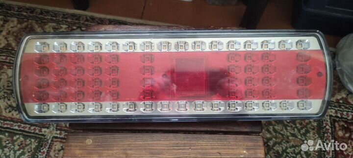 Задний фонарь