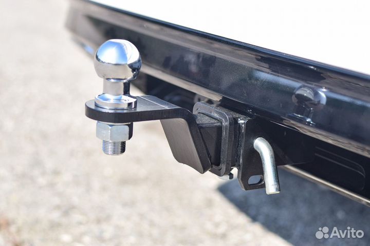 Фаркоп съемный квадрат (американка)