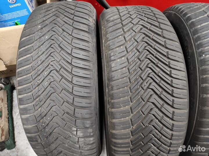 Continental AllSeasonContact 195/55 R15