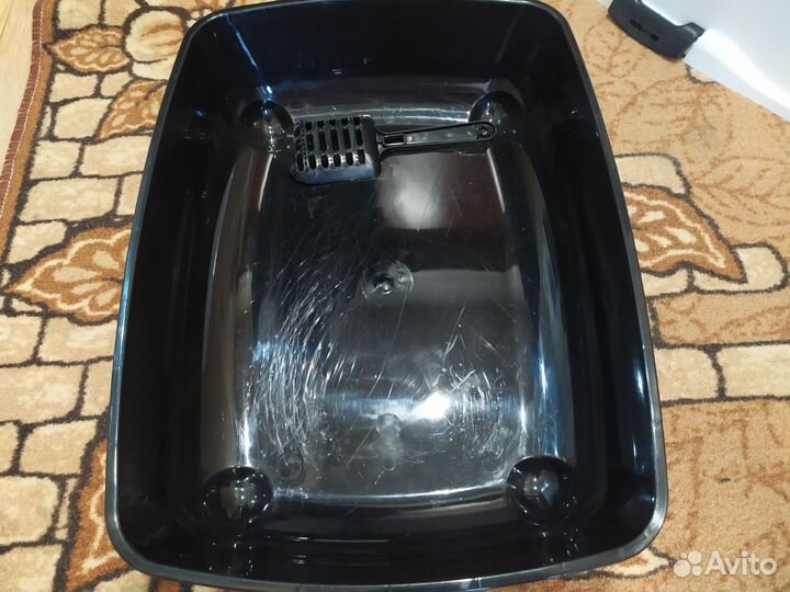 Закрытый лоток для кошек