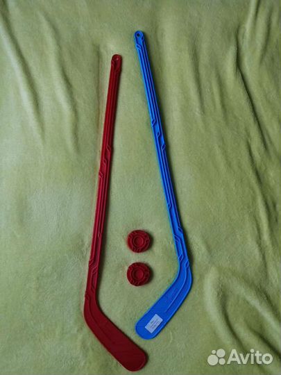 Клюшки с шайбами