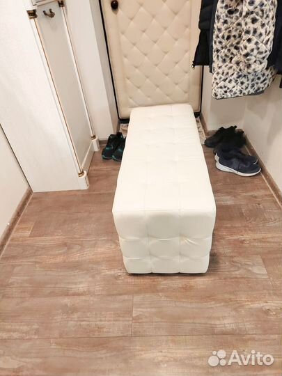 Банкетка в прихожую