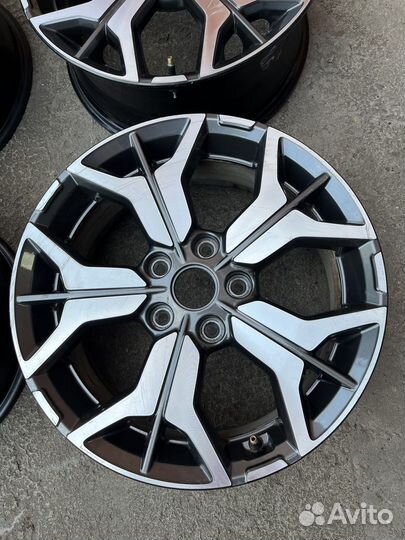 Оригинал диски Kia Seltos R17 хром