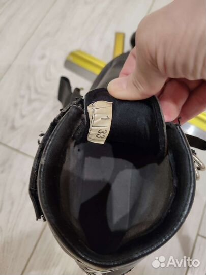 Коньки конкобежные