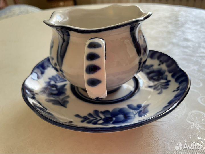 Фарфоровая чайная пара Гжель