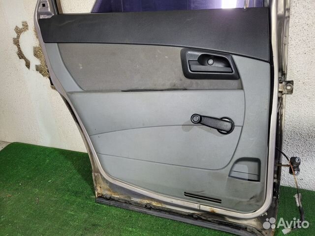 Обшивка двери задней левой Лада Приора