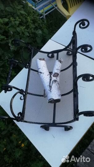 Дровница. Кованая. Для камина или печки