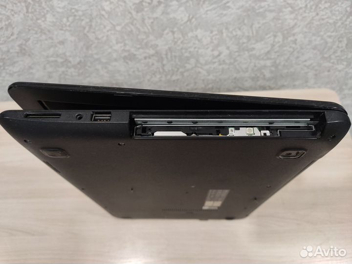 Ноутбук Asus X554L i5 5200U/4/120Gb/DVD-RW/920M