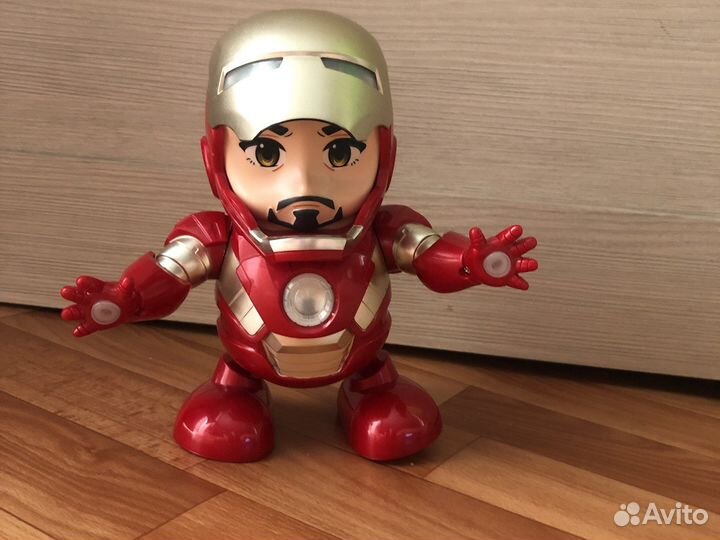 Игрушка робот