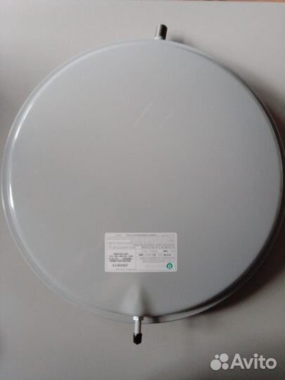 Расширительный бак Zilmet 6л 3\8 круглый с удлинён