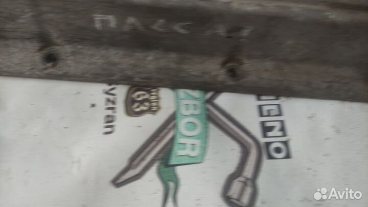 Крышка клапанная Volkswagen Passat B4