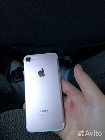 iPhone 7, 32 ГБ