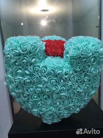 Подарок для любимой. Большой мишка из роз