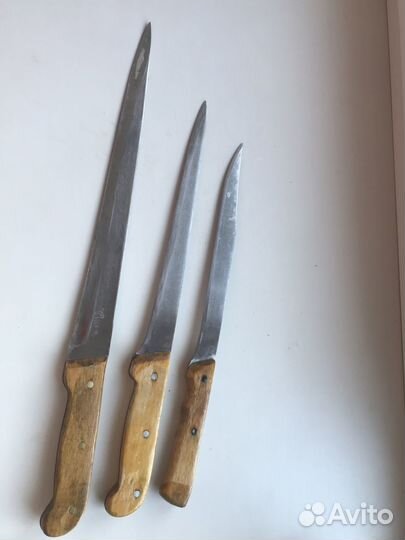 Три ножа. Лезвия 30 см, 24 см и 21 см