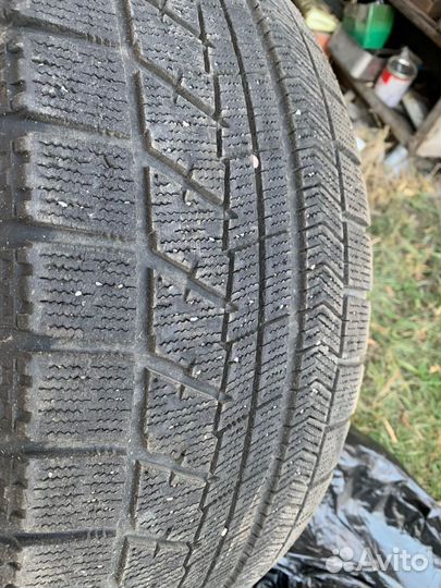 Bridgestone Blizzak DM-Z2 235/50 R18 97S