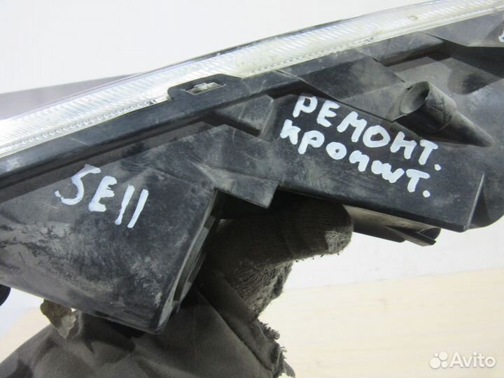 Фара противотуманная левая VW Passat B7