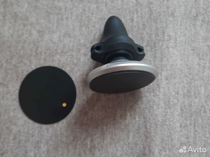 Держатель для телефона в машину