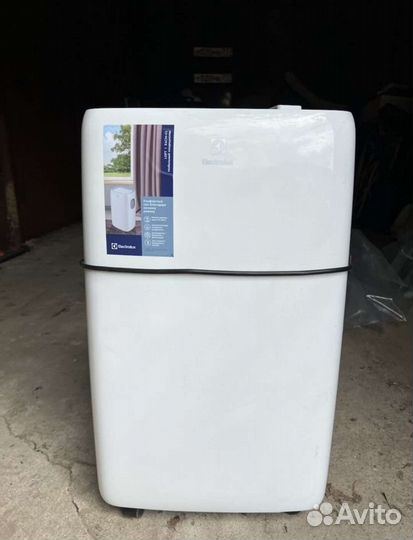 Мобильный кондиционер Electrolux eacm-11CL/N3