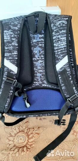 Школьный рюкзак