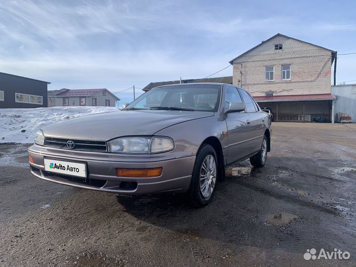 Toyota Camry 2.2 МТ, 1995, 315 587 км