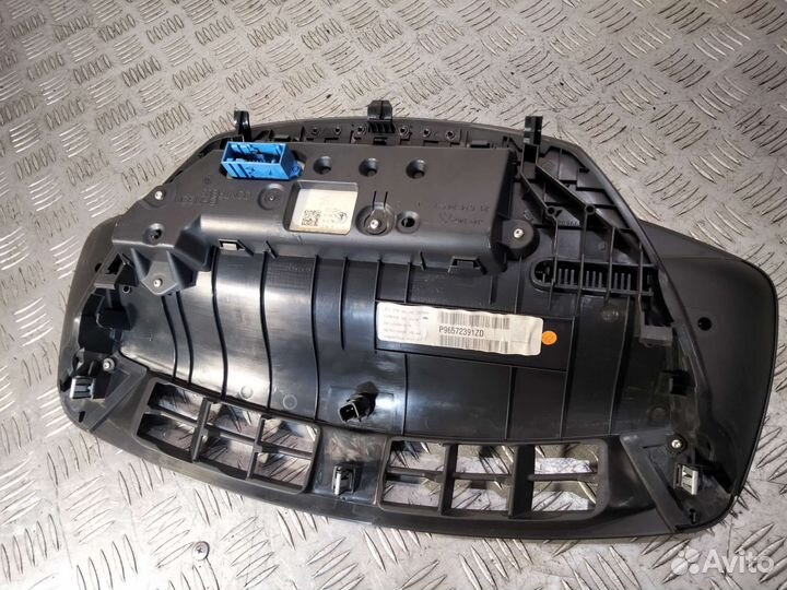 Панель приборов Citroën C4